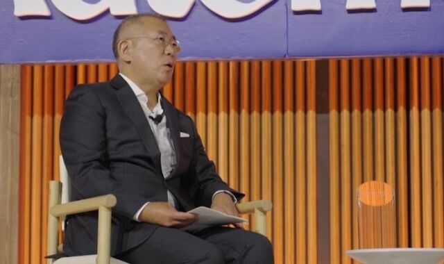 정의선 현대차그룹 회장이 11일(현지시간) 미국 디트로이트에서 열린 오토모티브뉴스 콩그레스에서 발언하고 있다. /오토모티브뉴스 캡처