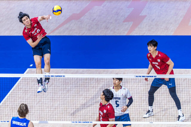 공격하는 신호진./Volleyballworld