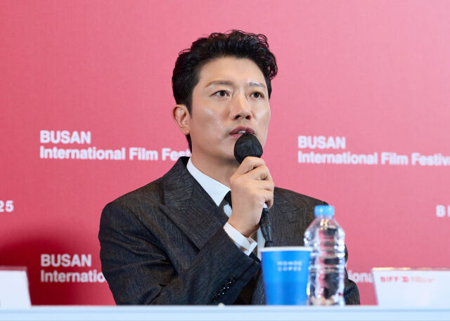 영화 '어쩔수가없다' 제30회부산국제영화제 관련 이미지/CJ ENM