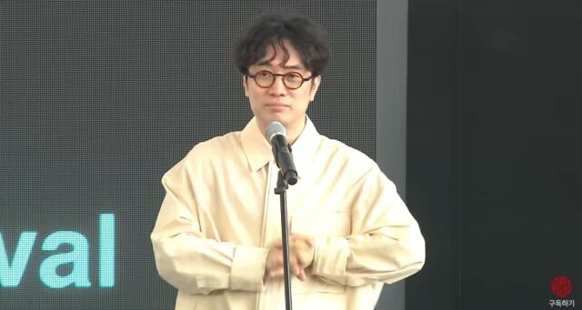 제30회 부산국제영화제 영화 '파과: 인터내셔널 컷' 야외무대인사/부산국제영화제 생중계