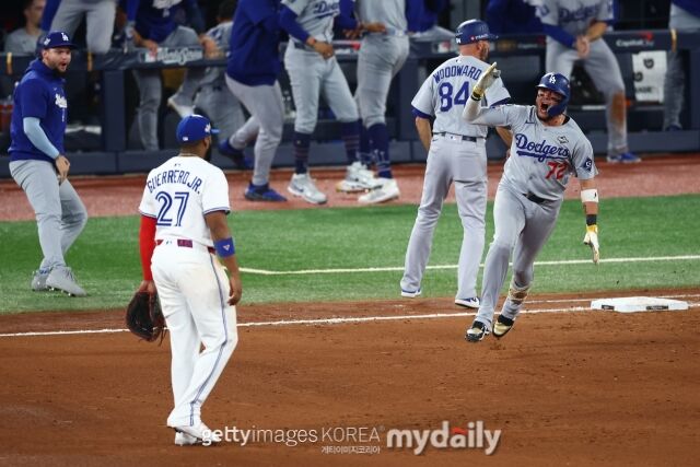 미겔 로하스가 2025년 월드시리즈 7차전 9회에 동점 홈런을 쳤다./게티이미지코리아