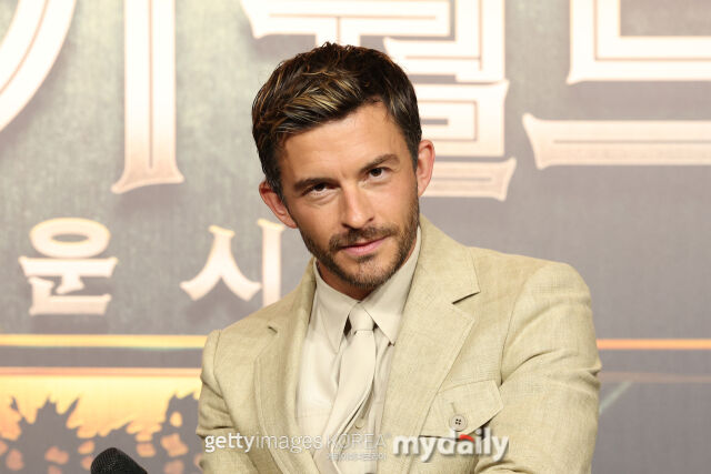 조너선 베일리가 지난 7월 1일 서울 종로구 포시즌스호텔에서 열린 영화 '쥬라기 월드: 새로운 시작' 내한 기자간담회에서 포즈를 취하고 있다./게티이미지코리아