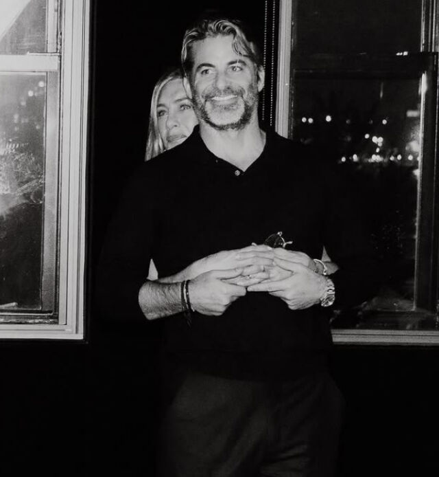 제니퍼 애니스톤, 짐 커티스./소셜미디어