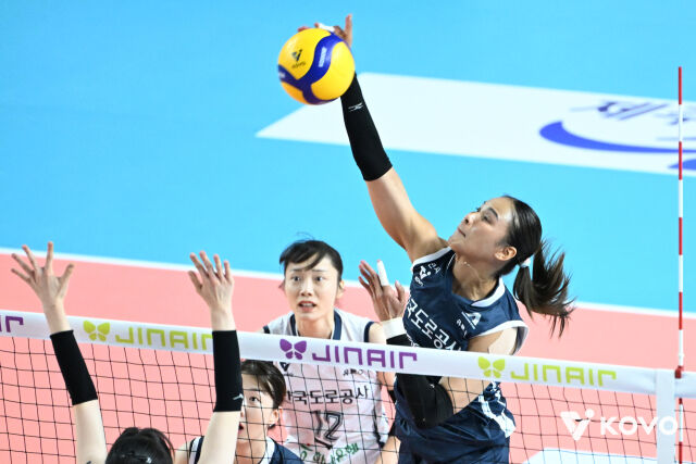 공격하는 타나차./KOVO