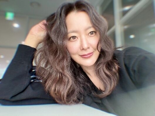 배우 김희선/김희선 소셜미디어