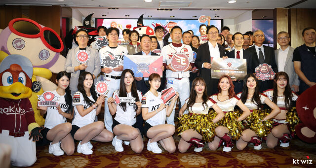 '2025 타오위안 아시아 프로야구 교류전' 기자회견에 참석한 이강철 감독./KT 위즈