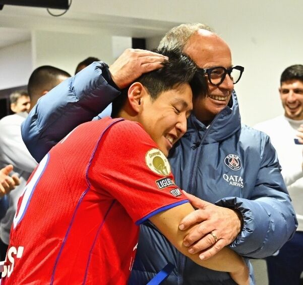 이강인과 캄포스 단장/PSG