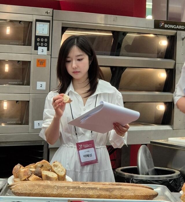 이혜성이 심사위원으로 변신해 화제를 모았다. / 이혜성 인스타그램