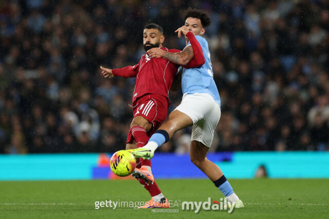 모하메드 살라(왼쪽)와 니코 오라일리./게티이미지코리아
