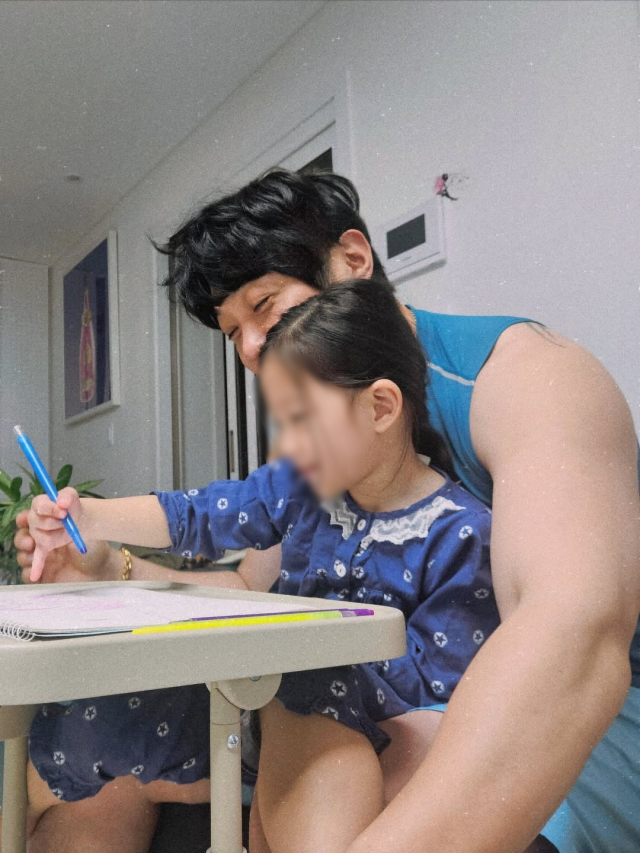 KCM이 딸과 다정한 일상을 공개했다. / KCM 인스타그램