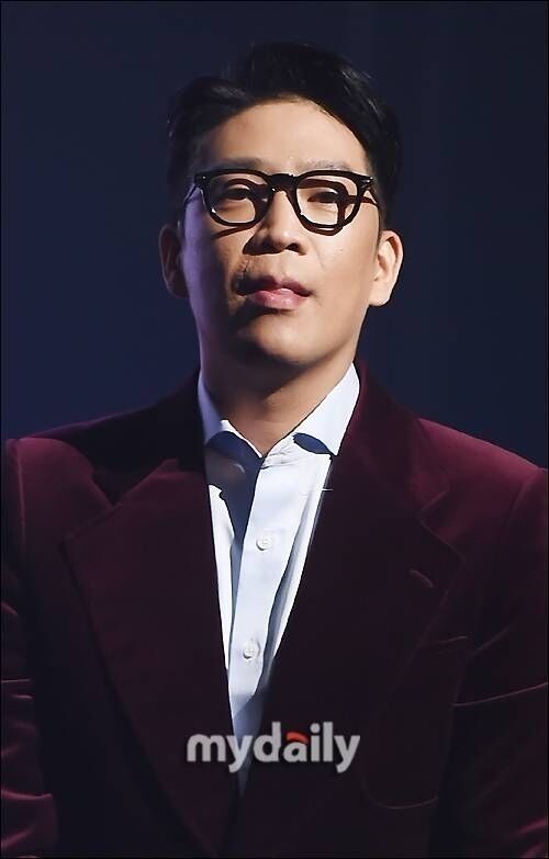 MC몽이 신곡을 공개하며 "음악만 하고 싶다"는 마음을 전했다. / MC몽 인스타그램