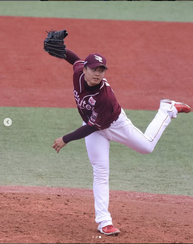 한화 이글스 유니폼을 입은 왕옌청./왕옌청 SNS