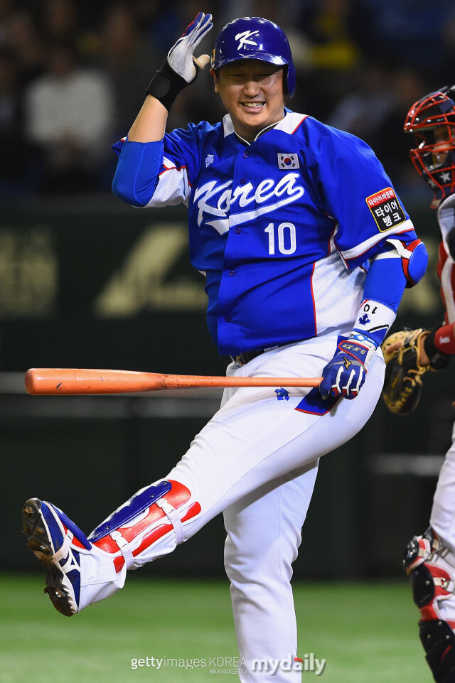 2015 프리미어12 준결승 한일전 당시 이대호./게티이미지코리아