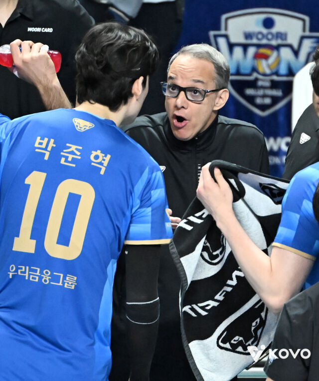 우리카드 마우리시오 파에스 감독. / KOVO