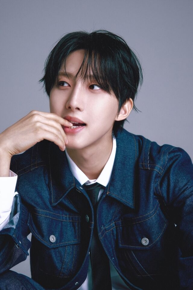 그룹 펜타곤 출신 가수 후이/위드어스엔터테인먼트