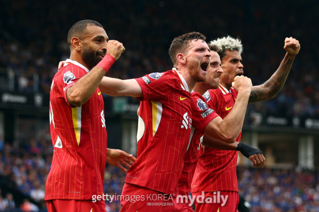 왼쪽부터 모하메드 살라, 앤드류 로버트슨, 디오고 조타, 루이스 디아스./게티이미지코리아