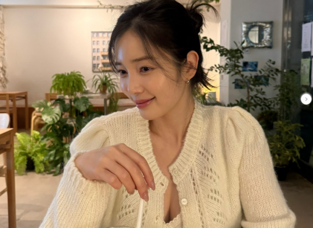 가수 겸 배우 윤채경./윤채경 소셜미디어