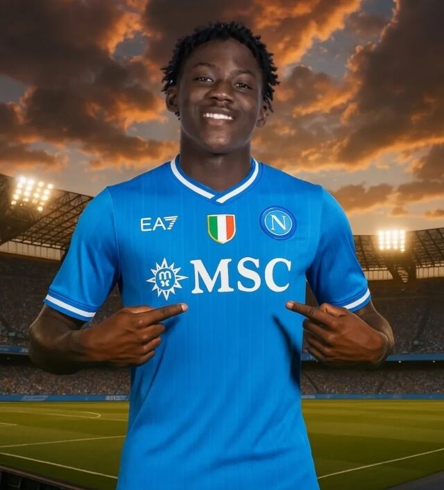 코비 마이누./이탈리아 '스파지오 나폴리'