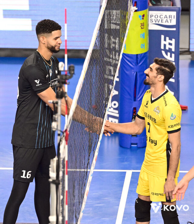 현대캐피탈 레오와 KB손해보험 야쿱./KOVO