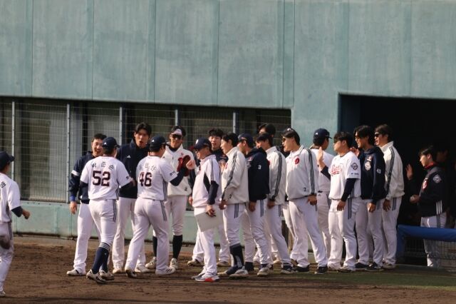 두산 베어스가 한화 이글스와 연습경기서 승리했다./두산 베어스