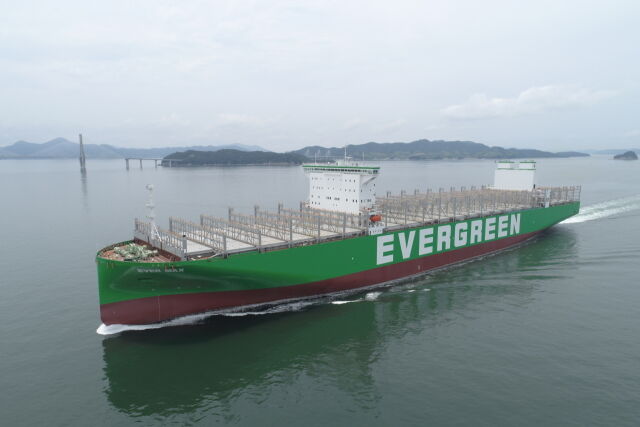 삼성중공업이 건조한 컨테이너운반선. /삼성중공업