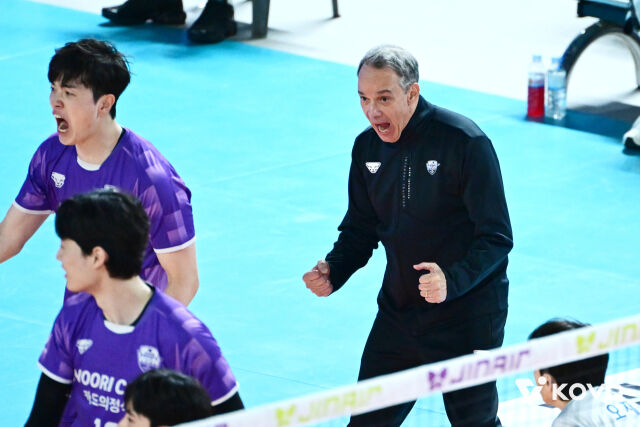 파에스 감독./KOVO