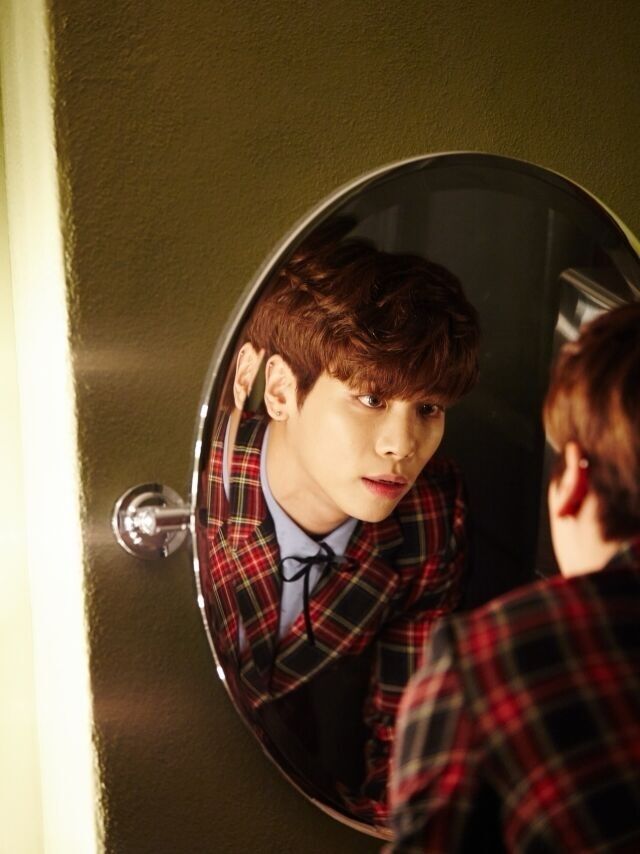 Jonghyun / SNS