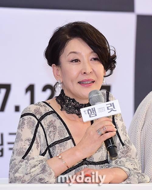 윤석화 / 마이데일리