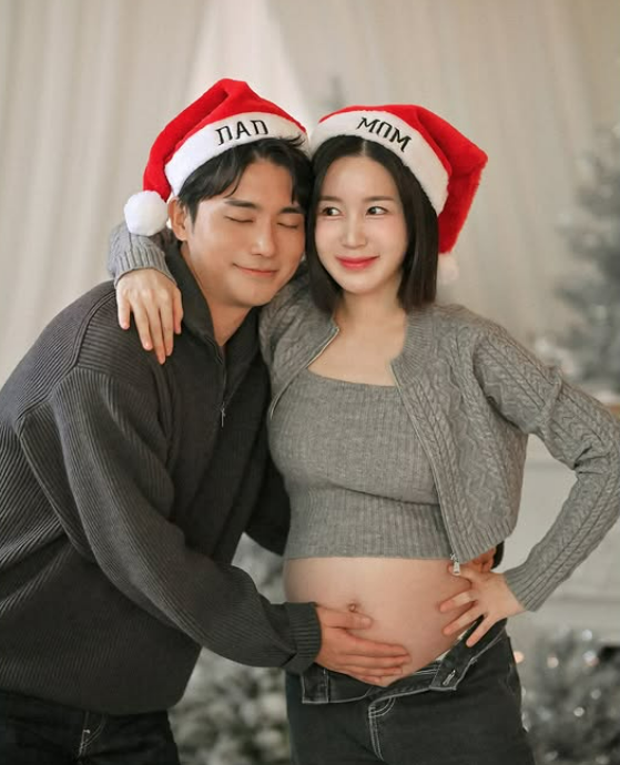 크레용팝 출신 초아와 남편/초아 인스타그램