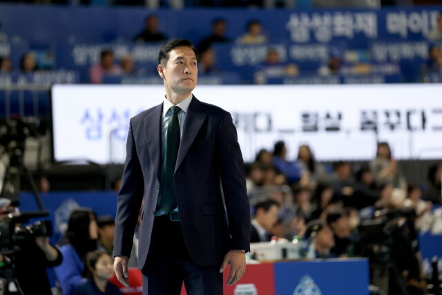 자진 사퇴를 결정한 김상우 감독./KOVO