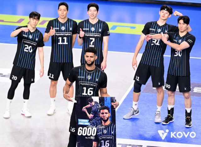 V-리그 남자부 최초로 개인 역대통산 공격 6000점 기록한 레오./KOVO