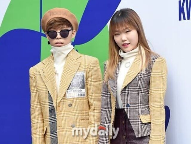 AKMU成员李灿赫在效力YG娱乐12年后离开公司，他在《漫长的一天，漫长的夜晚》节目中动情告别，说道：“谢谢你们培养了我。”