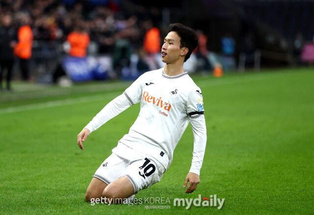 골 세리머니하는 엄지성. /게티이미지코리아