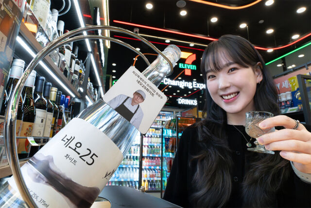 유통가 덮친 &lsquo;흑백요리사&rsquo; 광풍&hellip;콜라보 상품 &lsquo;반짝 유행&rsquo; 넘을까