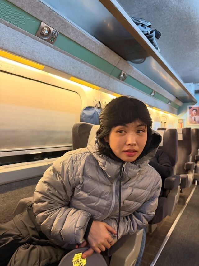 아이키가 무대 위와 일상에서 상반된 매력을 드러냈다. / 아이키 SNS