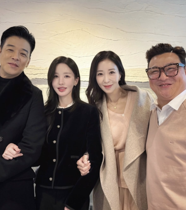 윤정수, 류시원과 아내들/원진서 인스타그램