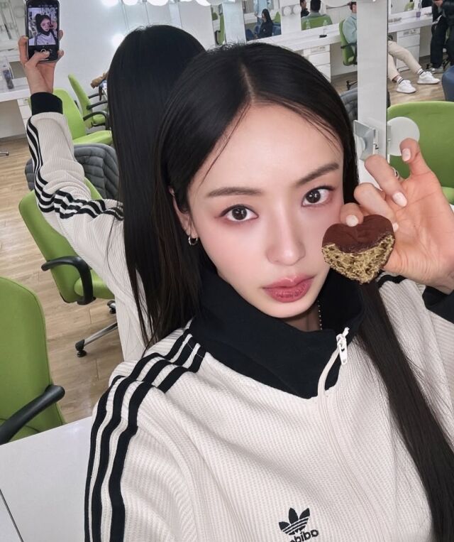 이다희가 반전 일상을 공개했다. / 이다희 SNS