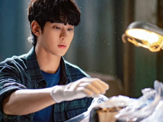 김수현 출연 예정작인 '넉오프'는 공개가 무한정 미뤄졌다. / 디즈니+