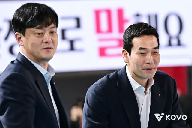 GS칼텍스 이영택 감독과 정관장 고희진 감독./KOVO