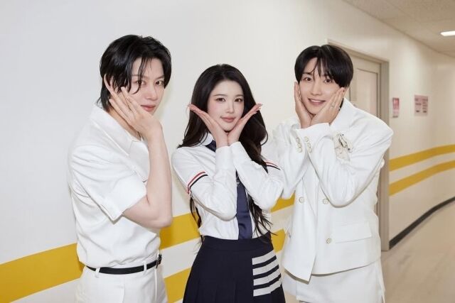 김희철, 하츠투하츠 에이나, 이특 / 이특 인스타그램