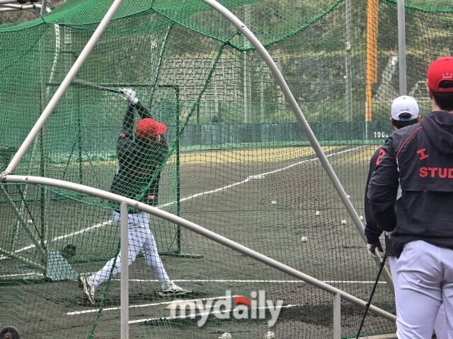 김도영의 타격훈련/아마미오시마(일본)=김진성 기자 kkomag@mydaily.co.kr