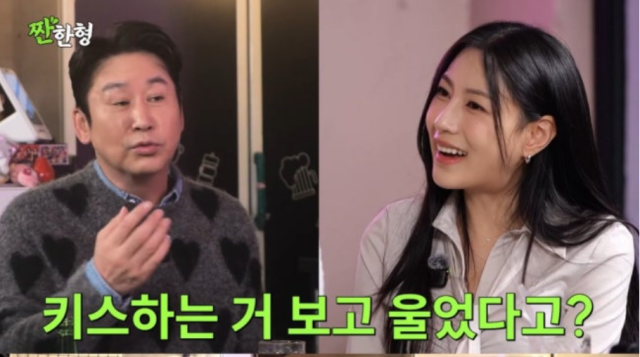 방송인 신동엽과 에이핑크 오하영./유튜브 채널 ‘짠한형 신동엽’