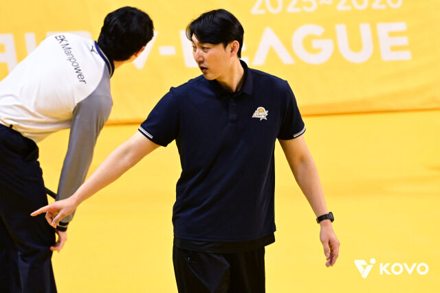 KB손해보험 하현용 감독대행./KOVO