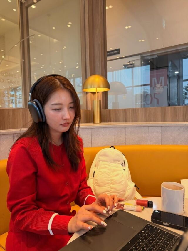 남지현이 업무에 열중인 근황을 전했다. / 남지현 SNS