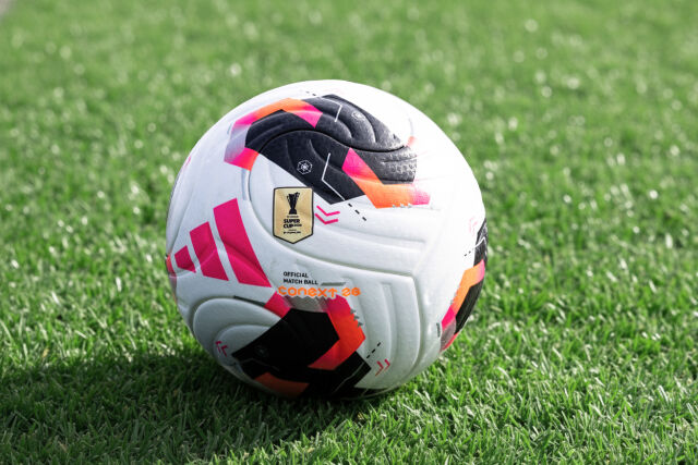 프로축구연맹이 ‘하나은행 K리그 2026’ 공인구로 아디다스 ‘커넥스트 26 프로(CONEXT 26 PRO)’를 채택했다./프로축구연맹