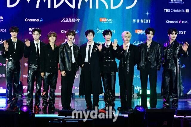 제로베이스원 / 마이데일리