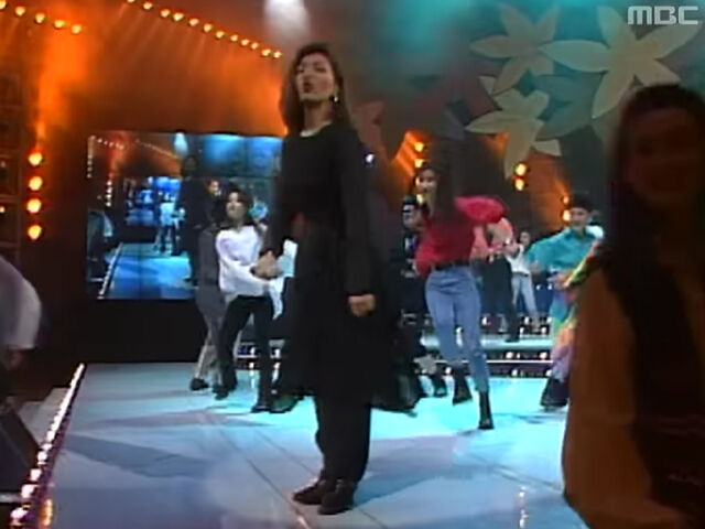 원미연이 서태지에게 '그대 내 곁으로' 댄스곡을 받아 노래를 불렀다. / MBC