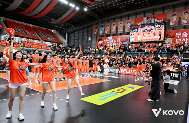 OK저축은행의 승리 후 모습./KOVO