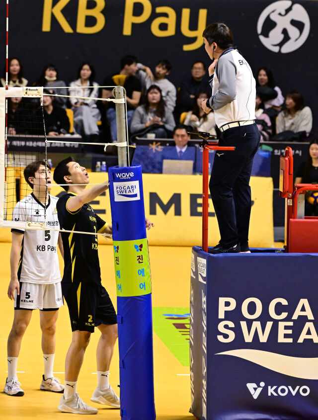 KB손해보험 황택의의 항의 과정/KOVO