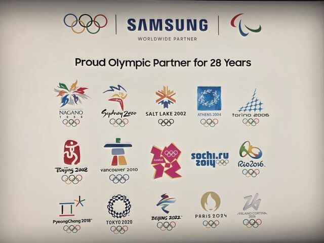 삼성 하우스 전시관에 공개된 1998~2026년까지 올림픽 파트너로 참여한 삼성의 역사. /김도균 교수 제공